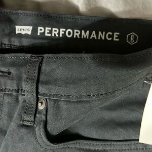 Men’s Levi’s performance jeans